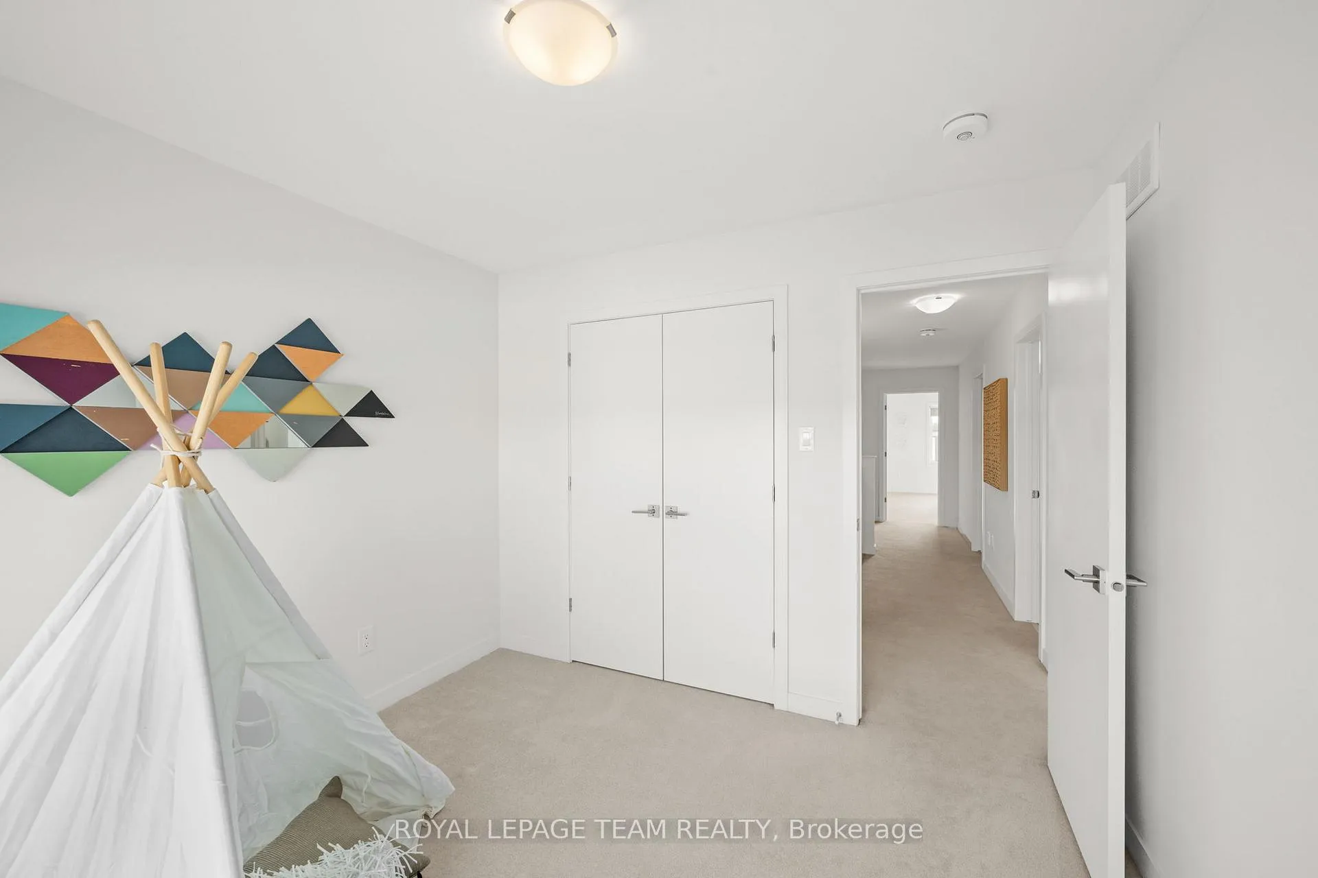 Photo 20 of 222 Trumpeter Grove, Ottawa, Riverside South/Gloucester Glen — HOMEH