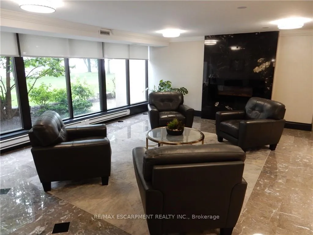 Photo 8 of Unit 1512, 500 Green Road, Hamilton, Lakeshore — HOMEH