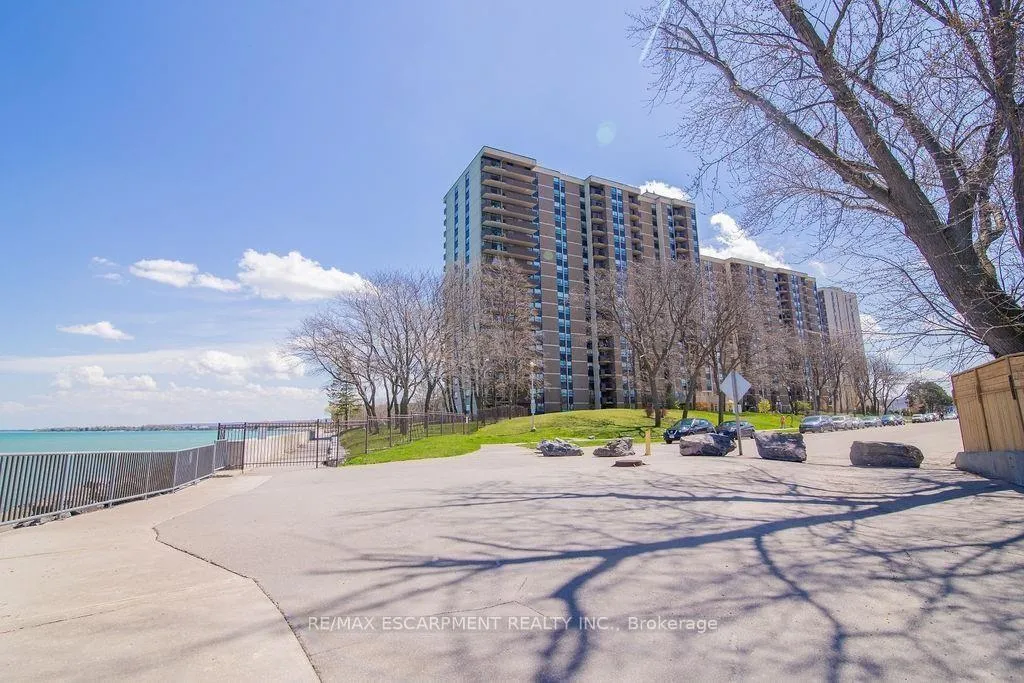 Photo 10 of Unit 1512, 500 Green Road, Hamilton, Lakeshore — HOMEH