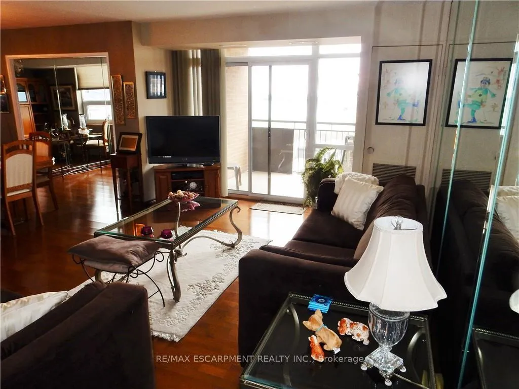 Photo 16 of Unit 1512, 500 Green Road, Hamilton, Lakeshore — HOMEH