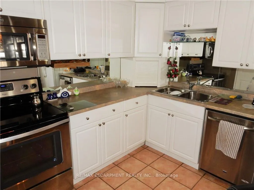 Photo 19 of Unit 1512, 500 Green Road, Hamilton, Lakeshore — HOMEH