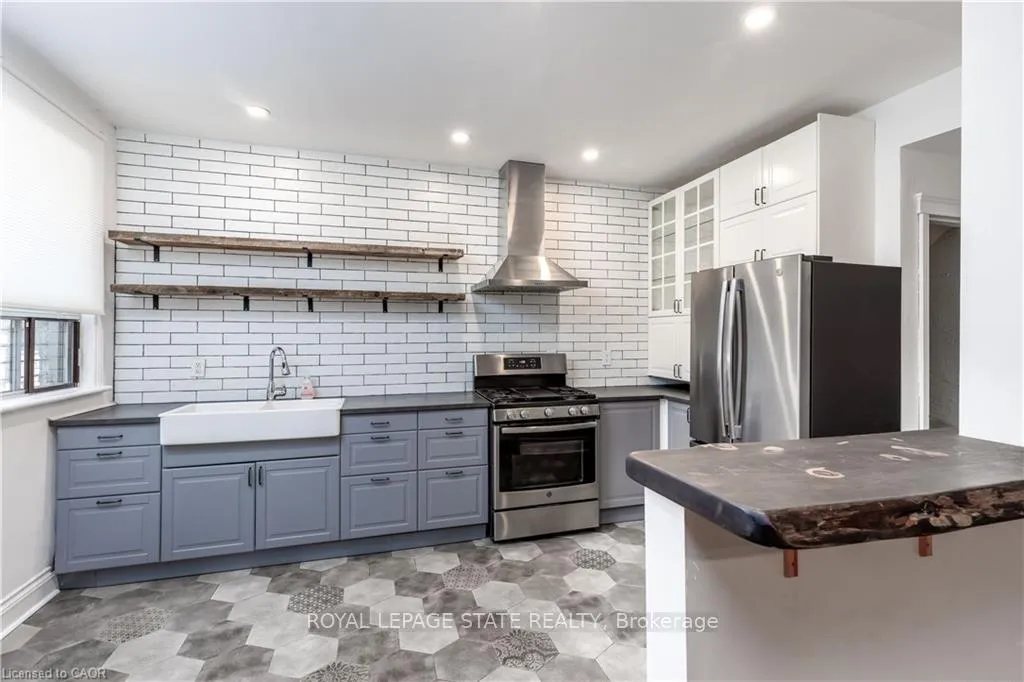 Photo 10 of 46 Tisdale Street S, Hamilton, Stinson — HOMEH