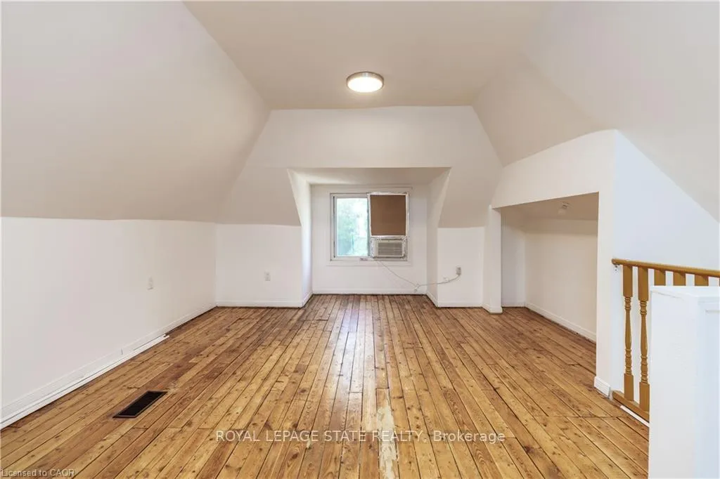 Photo 22 of 46 Tisdale Street S, Hamilton, Stinson — HOMEH