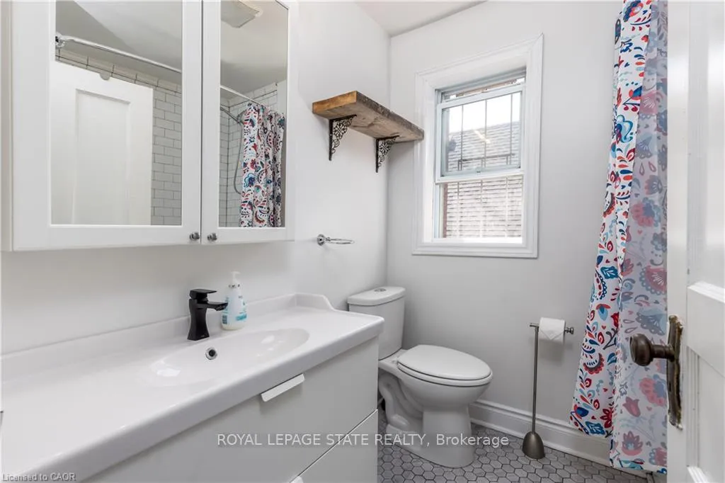 Photo 25 of 46 Tisdale Street S, Hamilton, Stinson — HOMEH