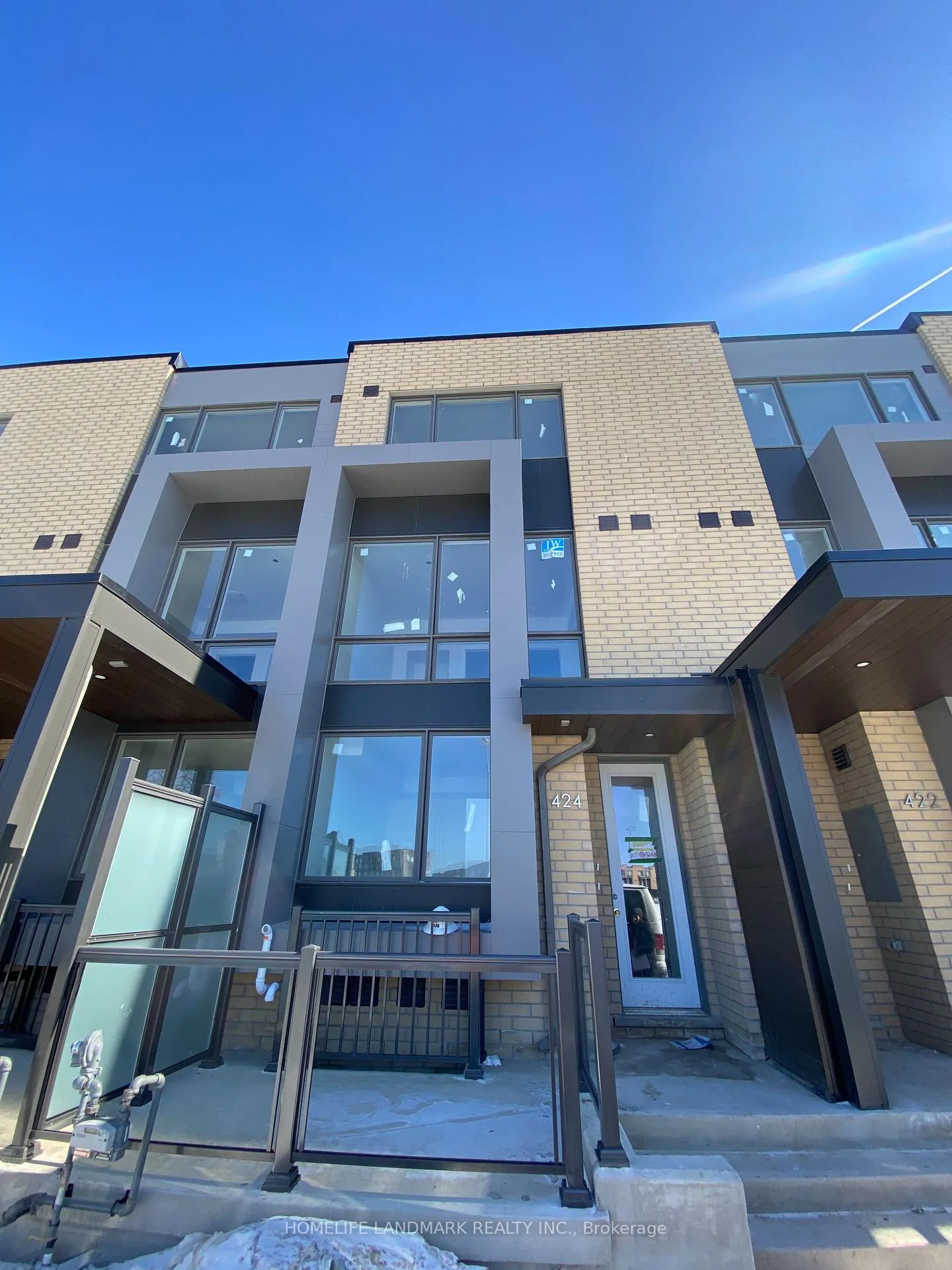 Front of Unit Block 5C, POTL 49, 424 Lawrence Heights Way