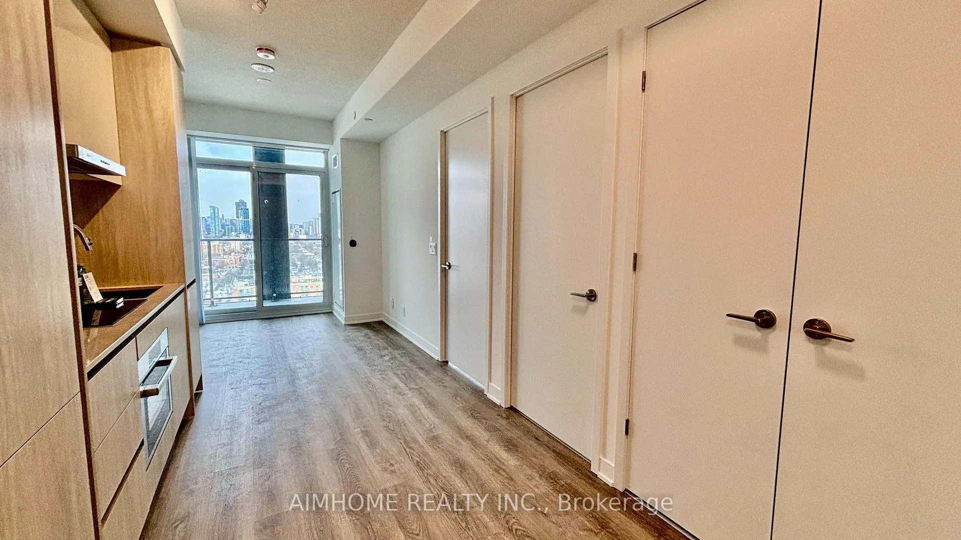 Photo 8 of Unit 2916, 180 Front Street E, Toronto, Moss Park — HOMEH