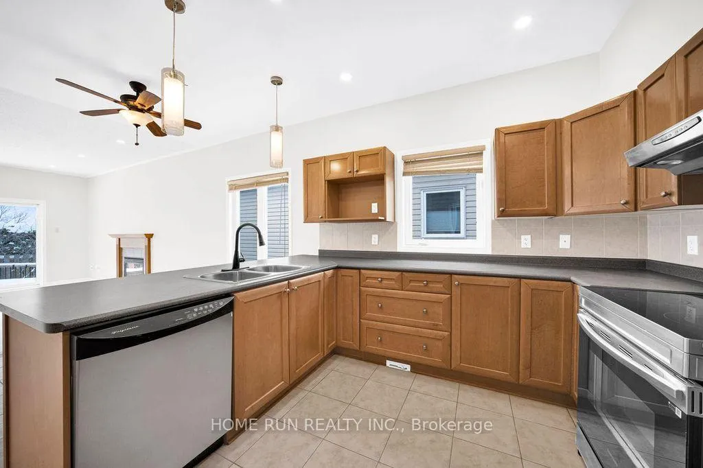 Photo 19 of 265 Colbert Crescent, Ottawa, Ridgemont — HOMEH