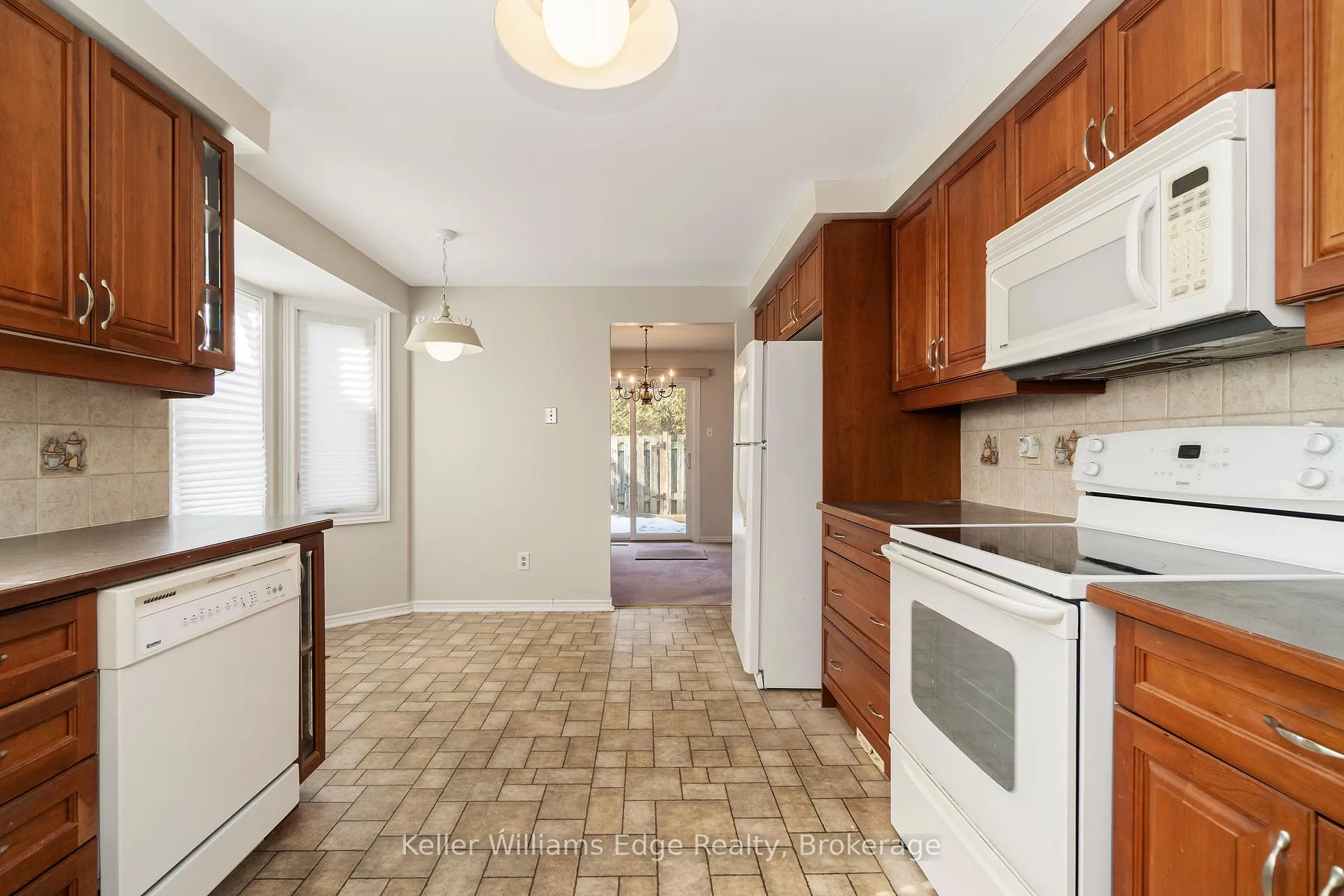 Photo 13 of Unit 2, 1511 Upper Middle Road, Burlington, Tyandaga — HOMEH