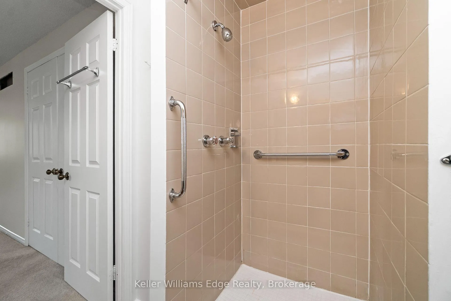 Photo 22 of Unit 2, 1511 Upper Middle Road, Burlington, Tyandaga — HOMEH