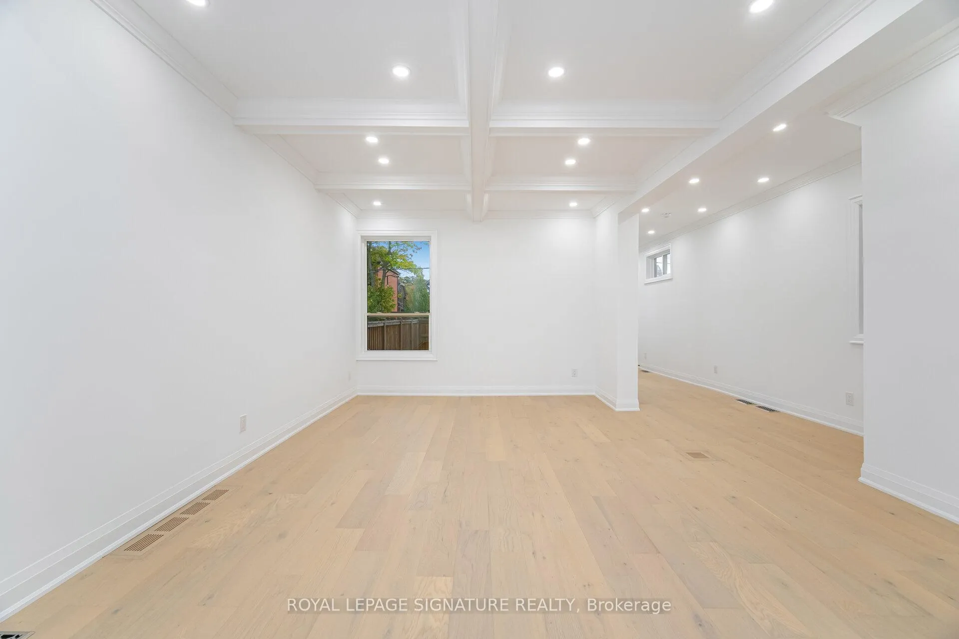 Photo 10 of 285 Charlton Avenue W, Hamilton, Gourley — HOMEH