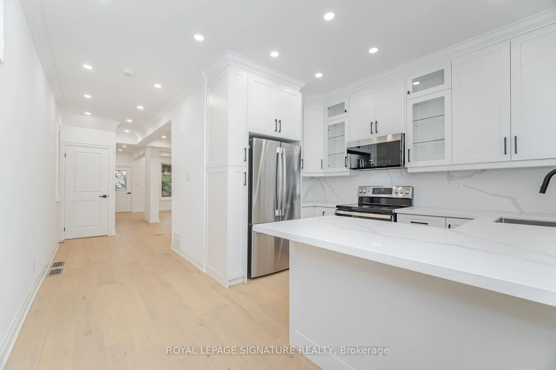Photo 11 of 285 Charlton Avenue W, Hamilton, Gourley — HOMEH