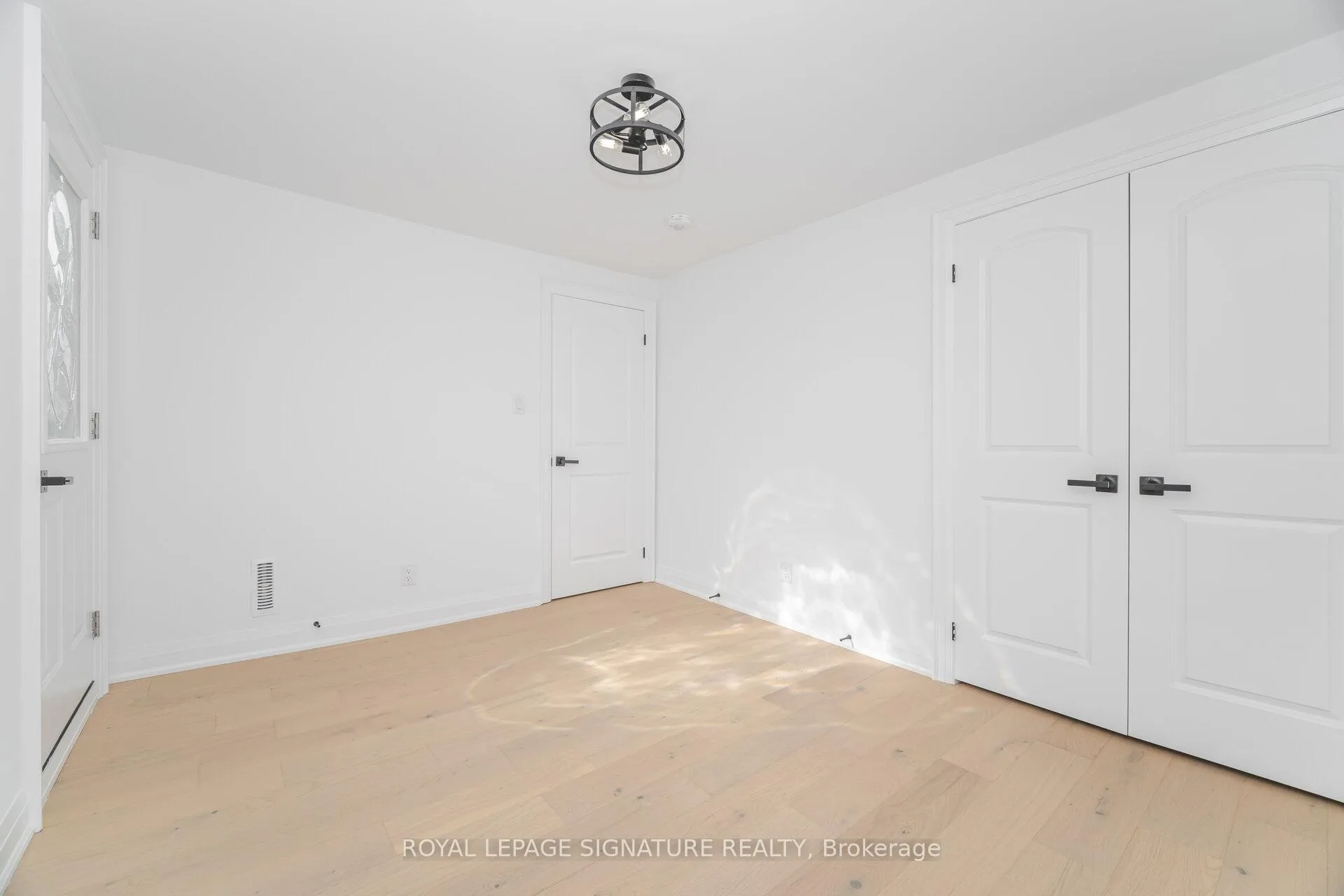 Photo 20 of 285 Charlton Avenue W, Hamilton, Gourley — HOMEH
