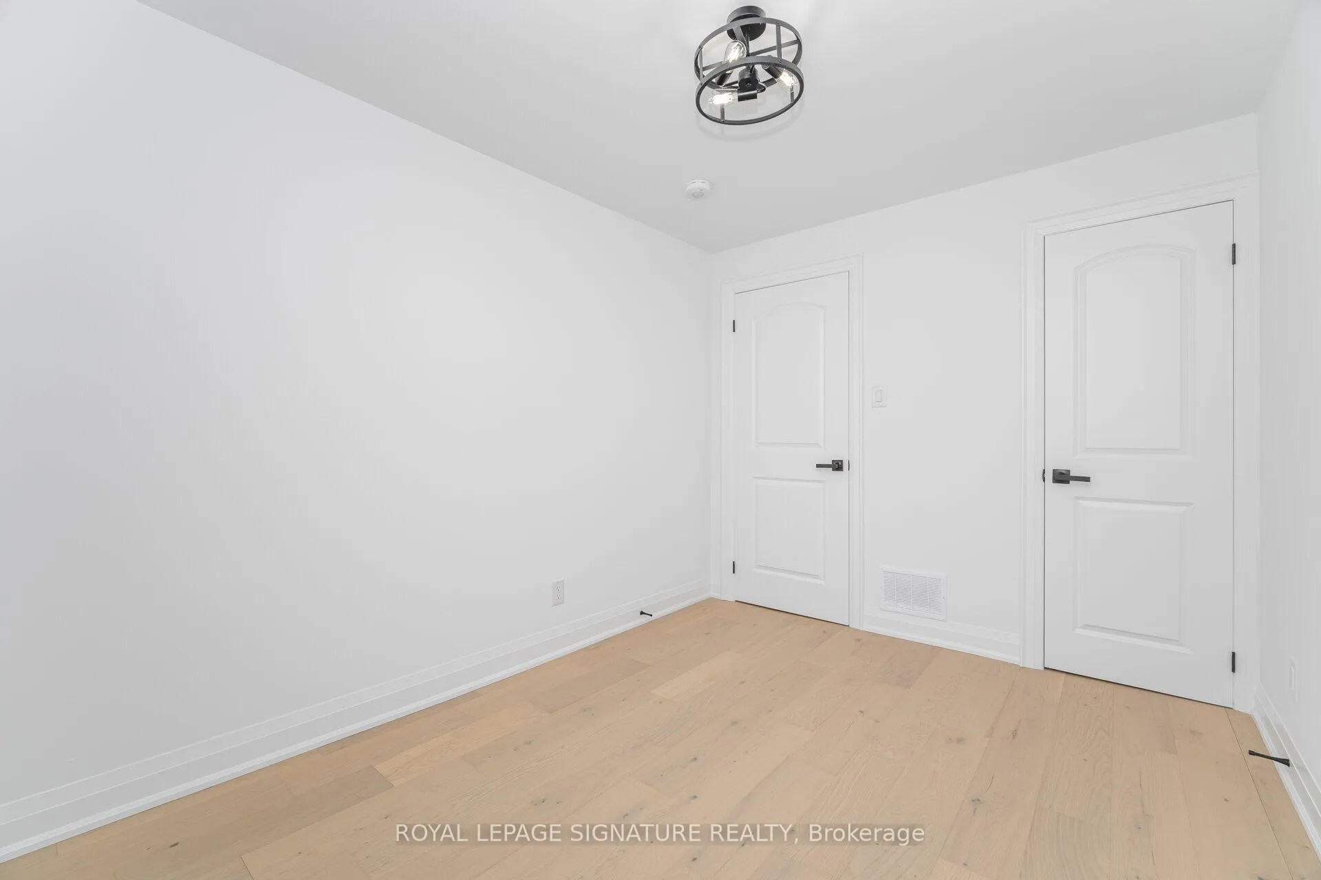 Photo 24 of 285 Charlton Avenue W, Hamilton, Gourley — HOMEH