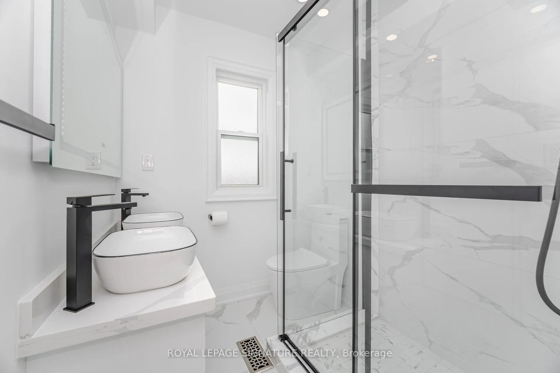 Photo 25 of 285 Charlton Avenue W, Hamilton, Gourley — HOMEH