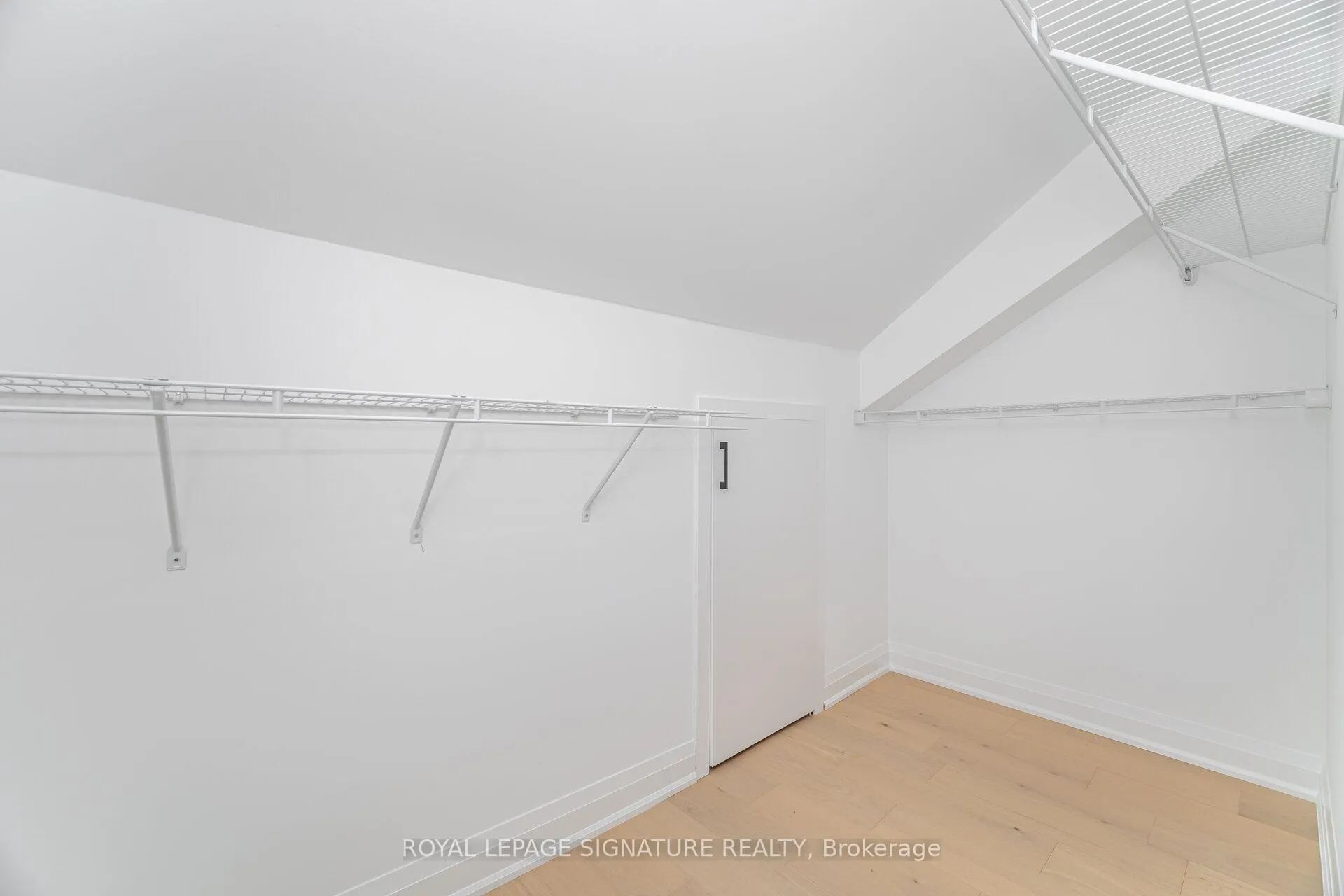 Photo 31 of 285 Charlton Avenue W, Hamilton, Gourley — HOMEH