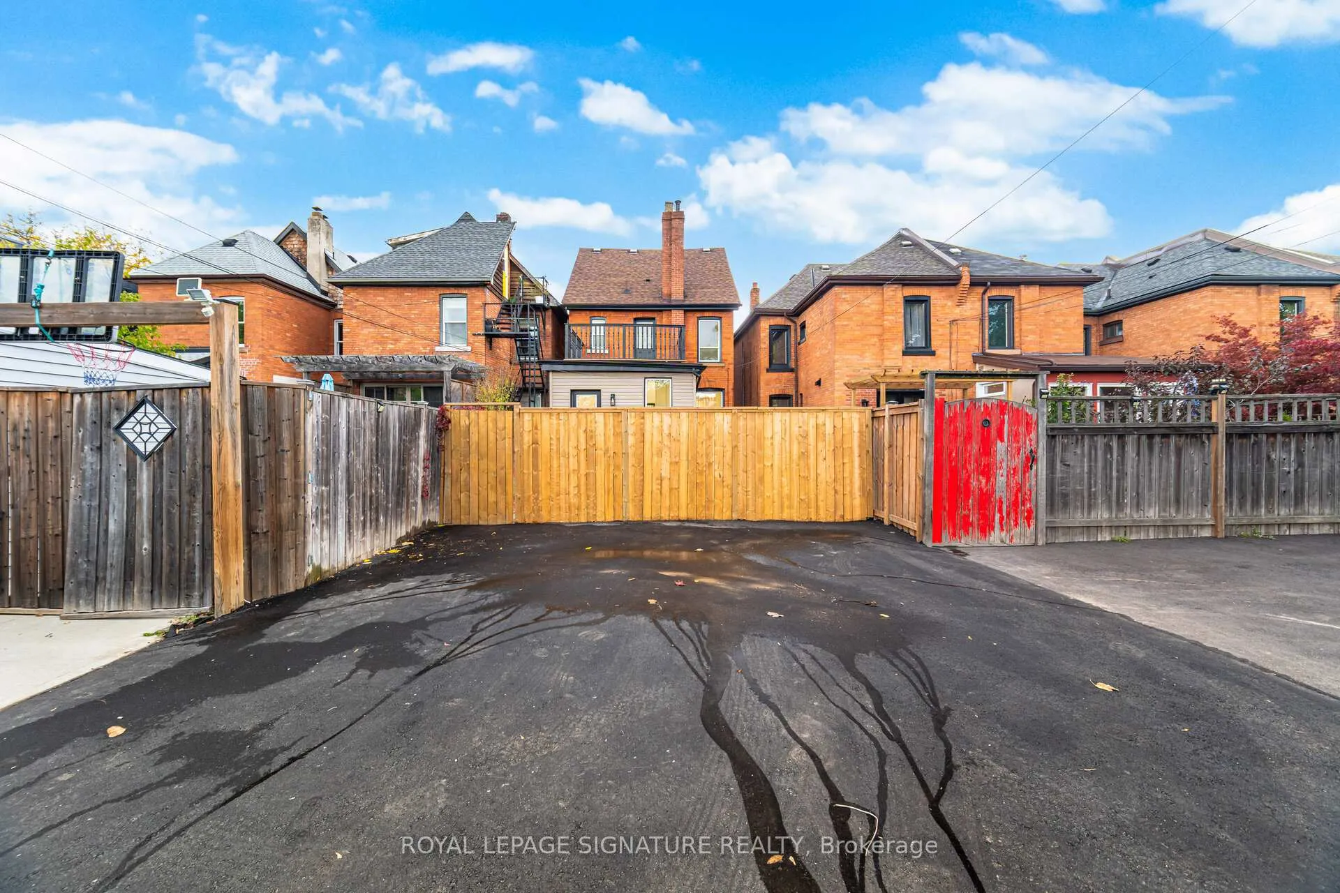 Photo 45 of 285 Charlton Avenue W, Hamilton, Gourley — HOMEH