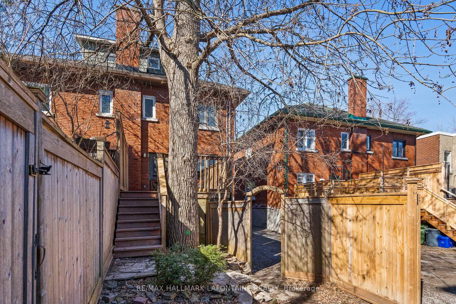 Photo 5 of 143 Blackburn Avenue, Ottawa, Sandy Hill — HOMEH