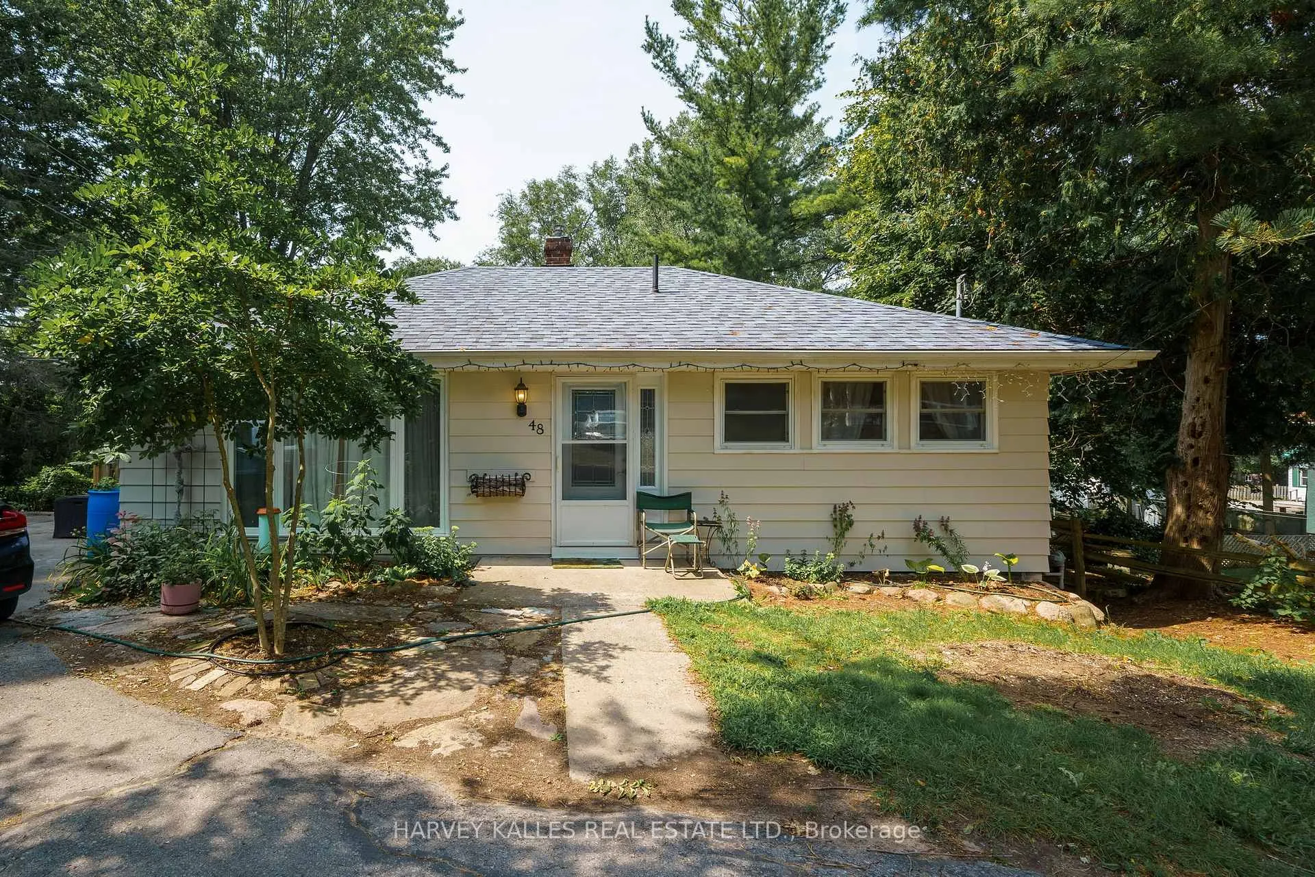 Photo 2 of 48 Ontario Street, Prince Edward County, Picton Ward — HOMEH