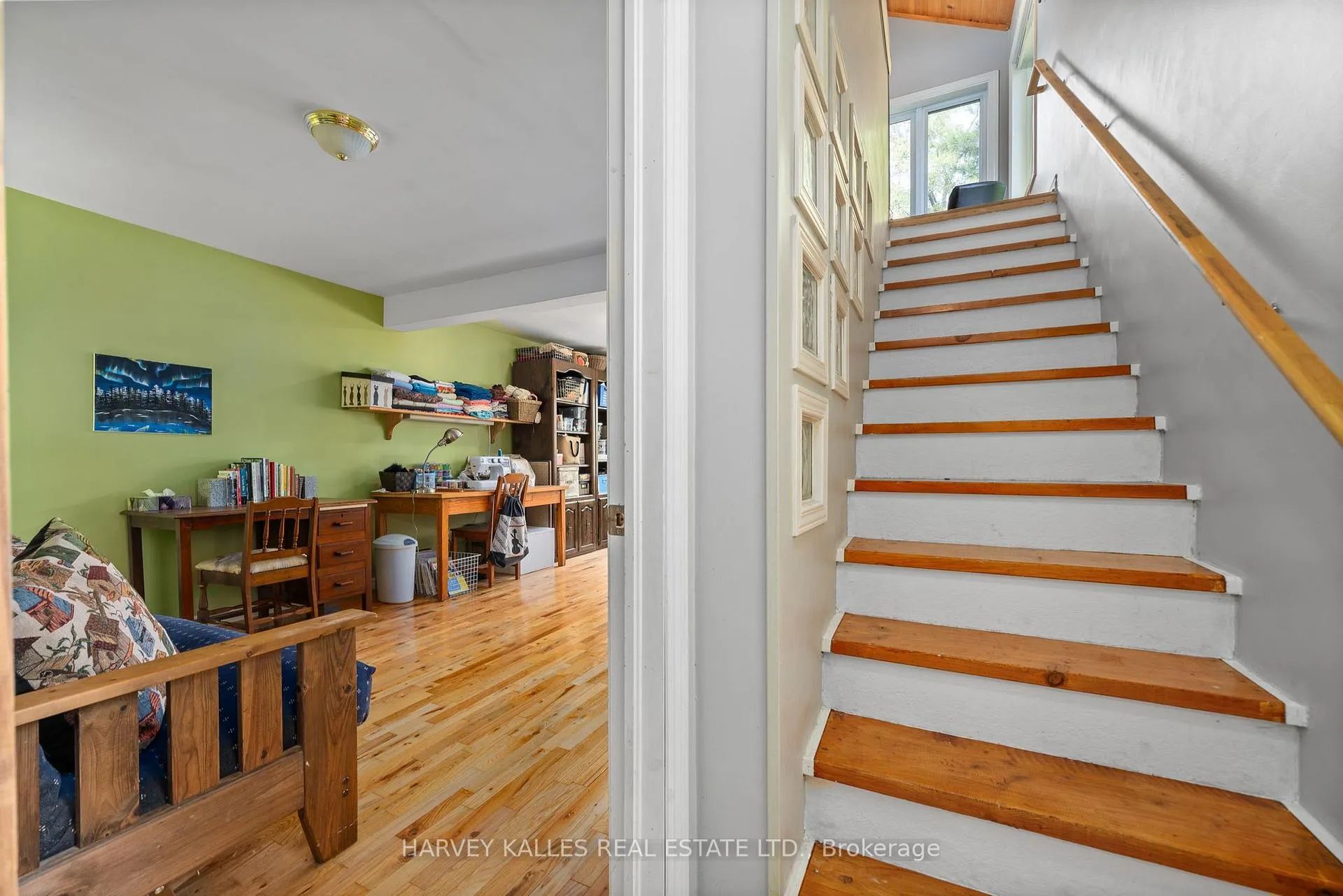 Photo 19 of 48 Ontario Street, Prince Edward County, Picton Ward — HOMEH
