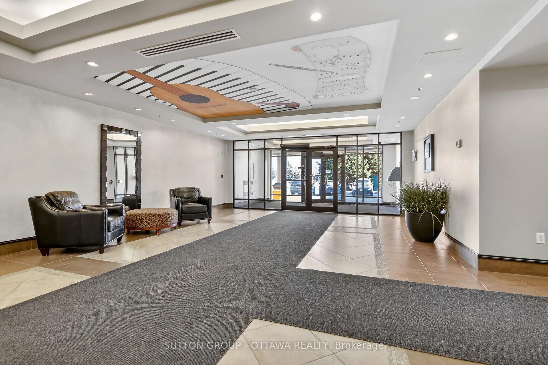 Photo 2 of Unit 507, 314 Central Park Drive, Ottawa, Central Park — HOMEH