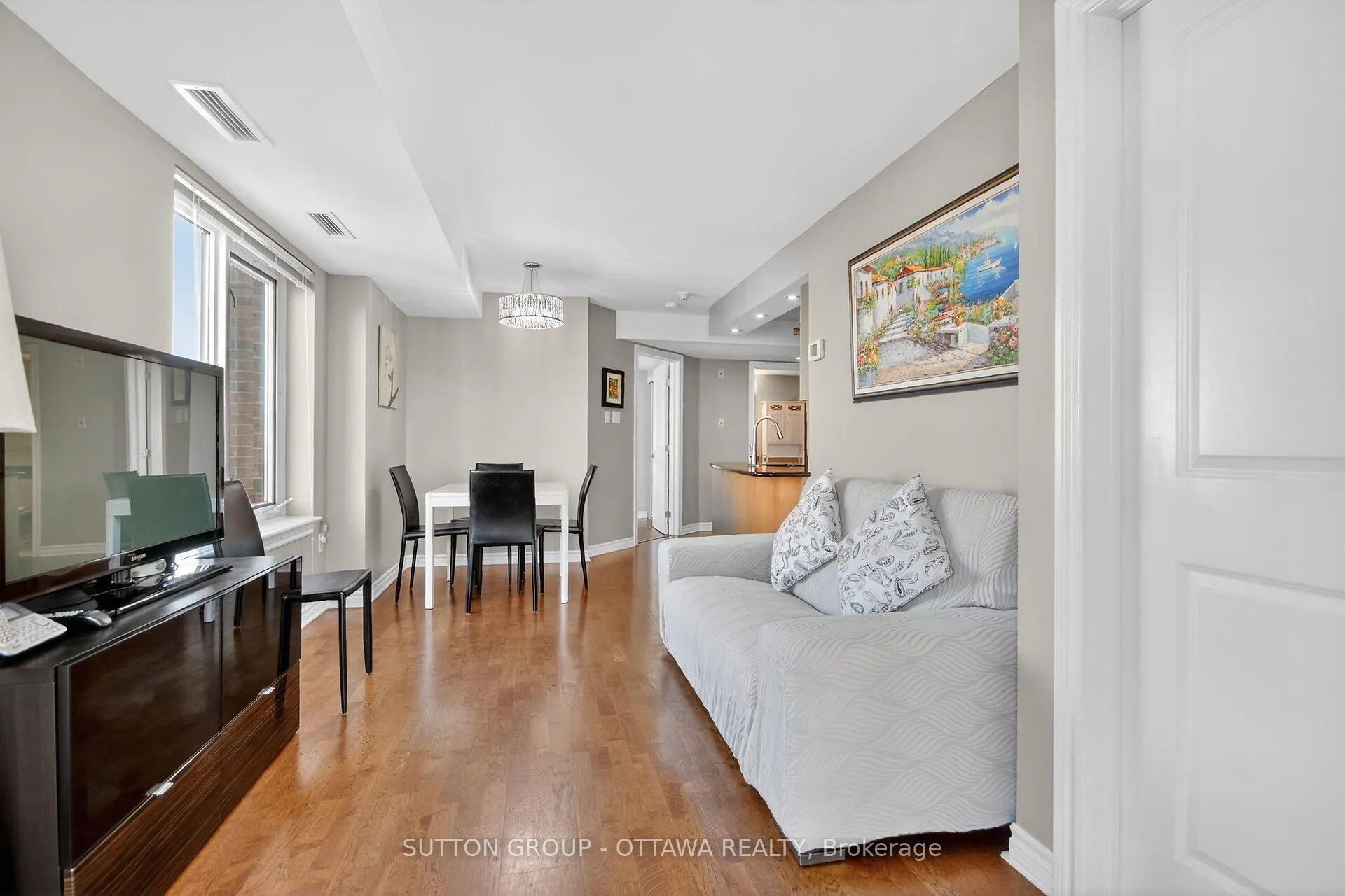 Photo 26 of Unit 507, 314 Central Park Drive, Ottawa, Central Park — HOMEH
