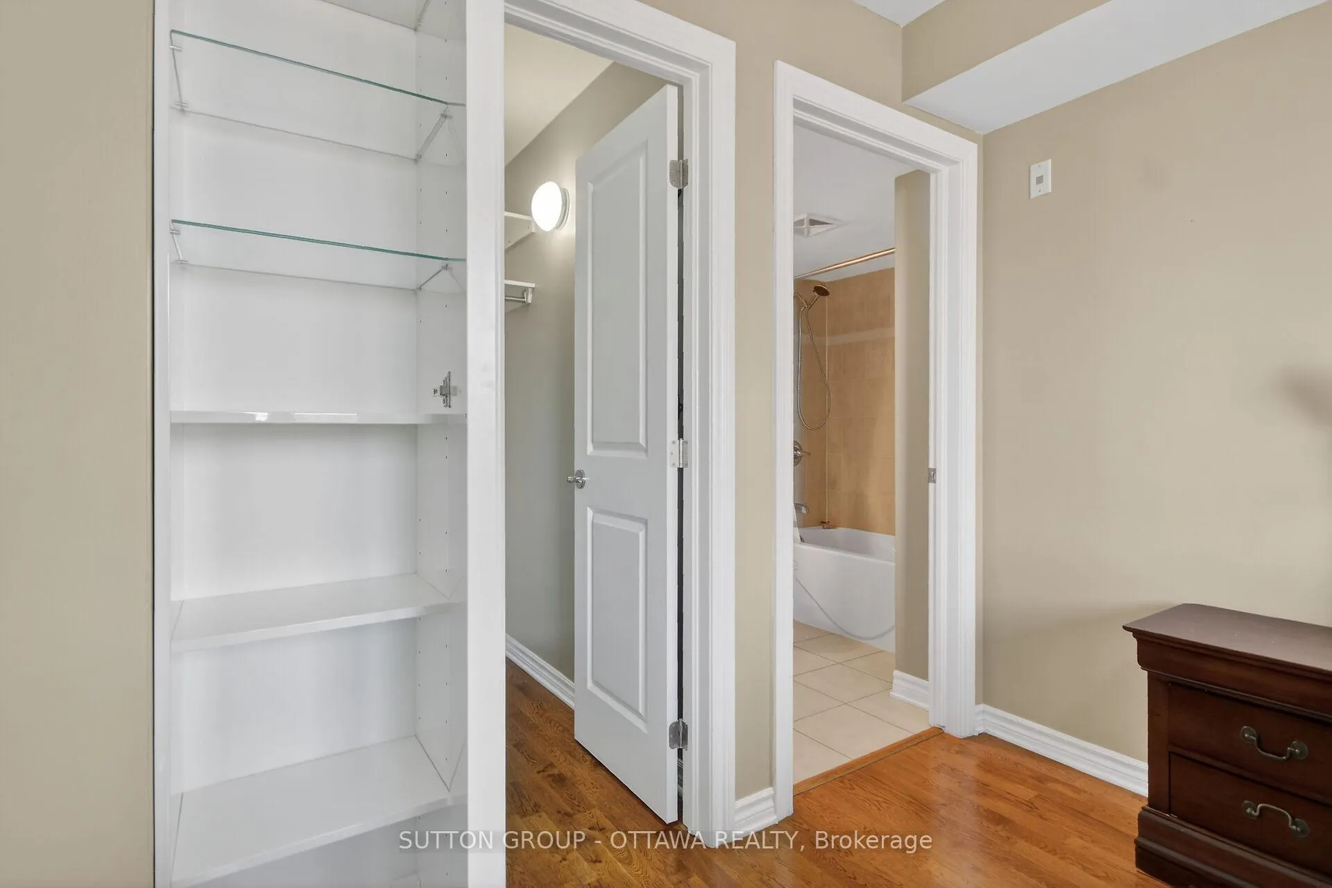 Photo 31 of Unit 507, 314 Central Park Drive, Ottawa, Central Park — HOMEH