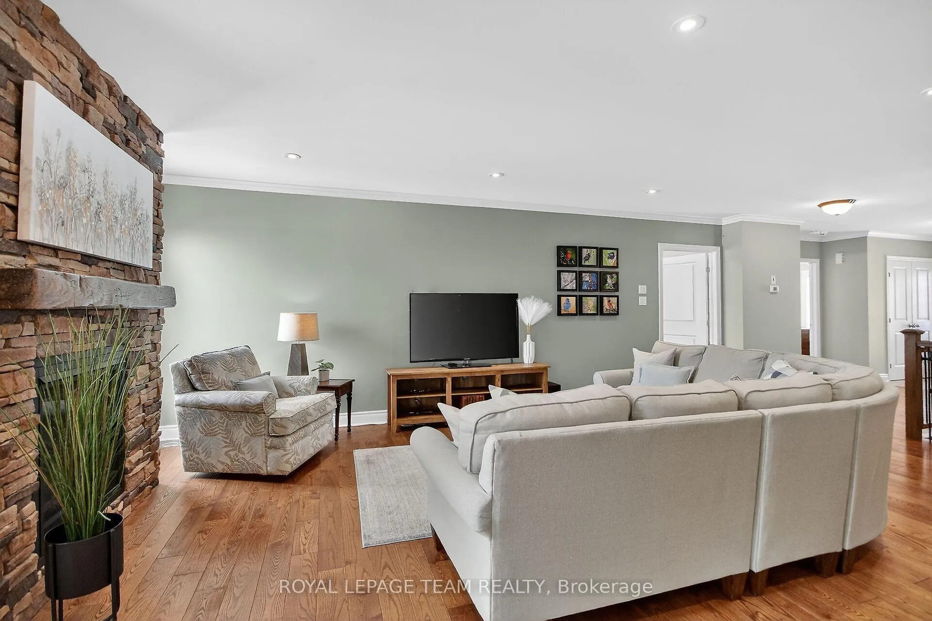 Photo 11 of 49 Dulmage Crescent, Carleton Place — HOMEH