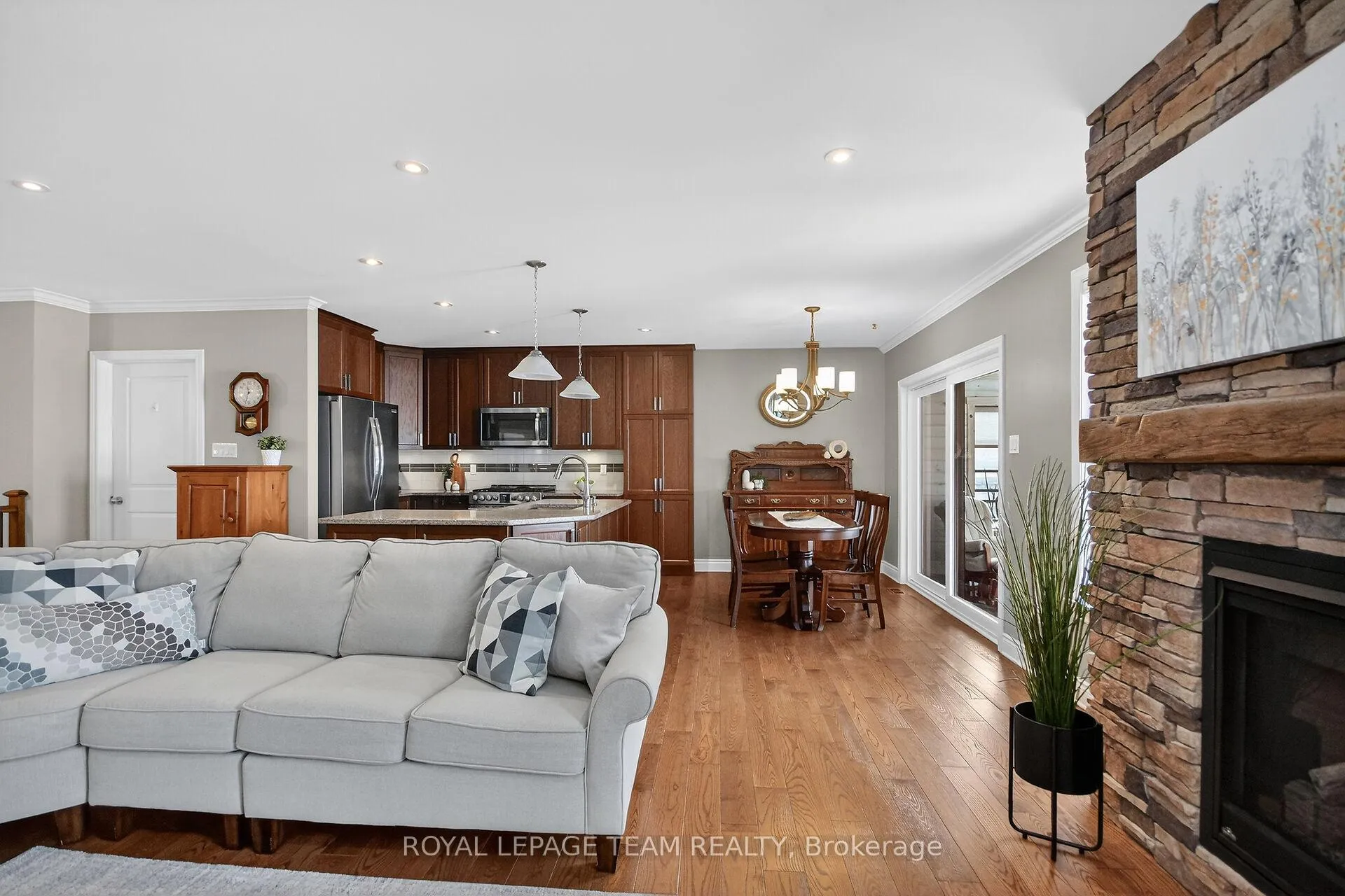 Photo 12 of 49 Dulmage Crescent, Carleton Place — HOMEH