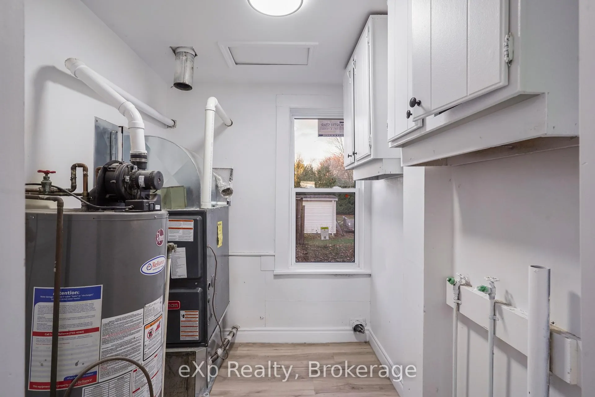 Photo 26 of 385 Elm Street W, Chatham-Kent, Bothwell — HOMEH