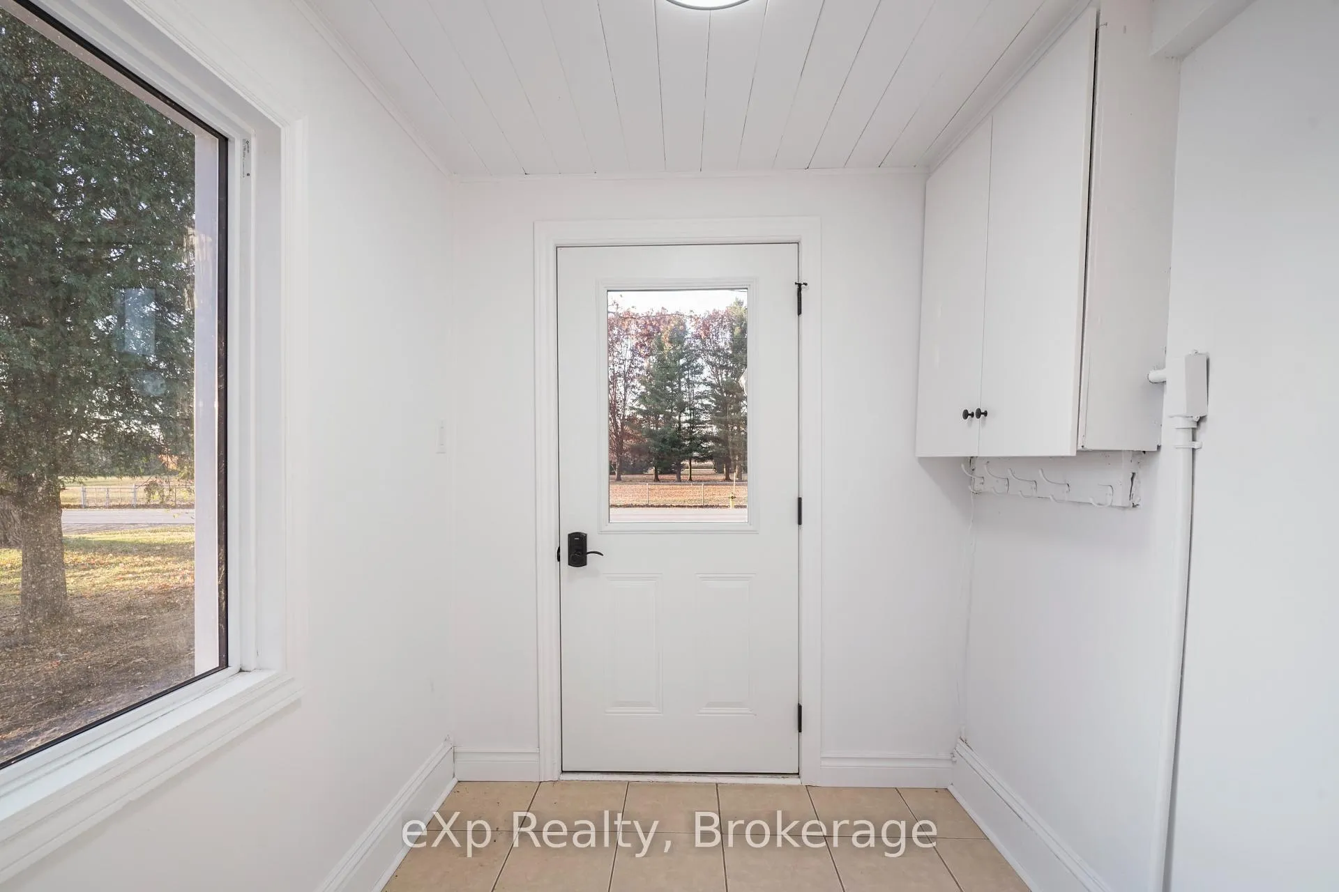Photo 28 of 385 Elm Street W, Chatham-Kent, Bothwell — HOMEH