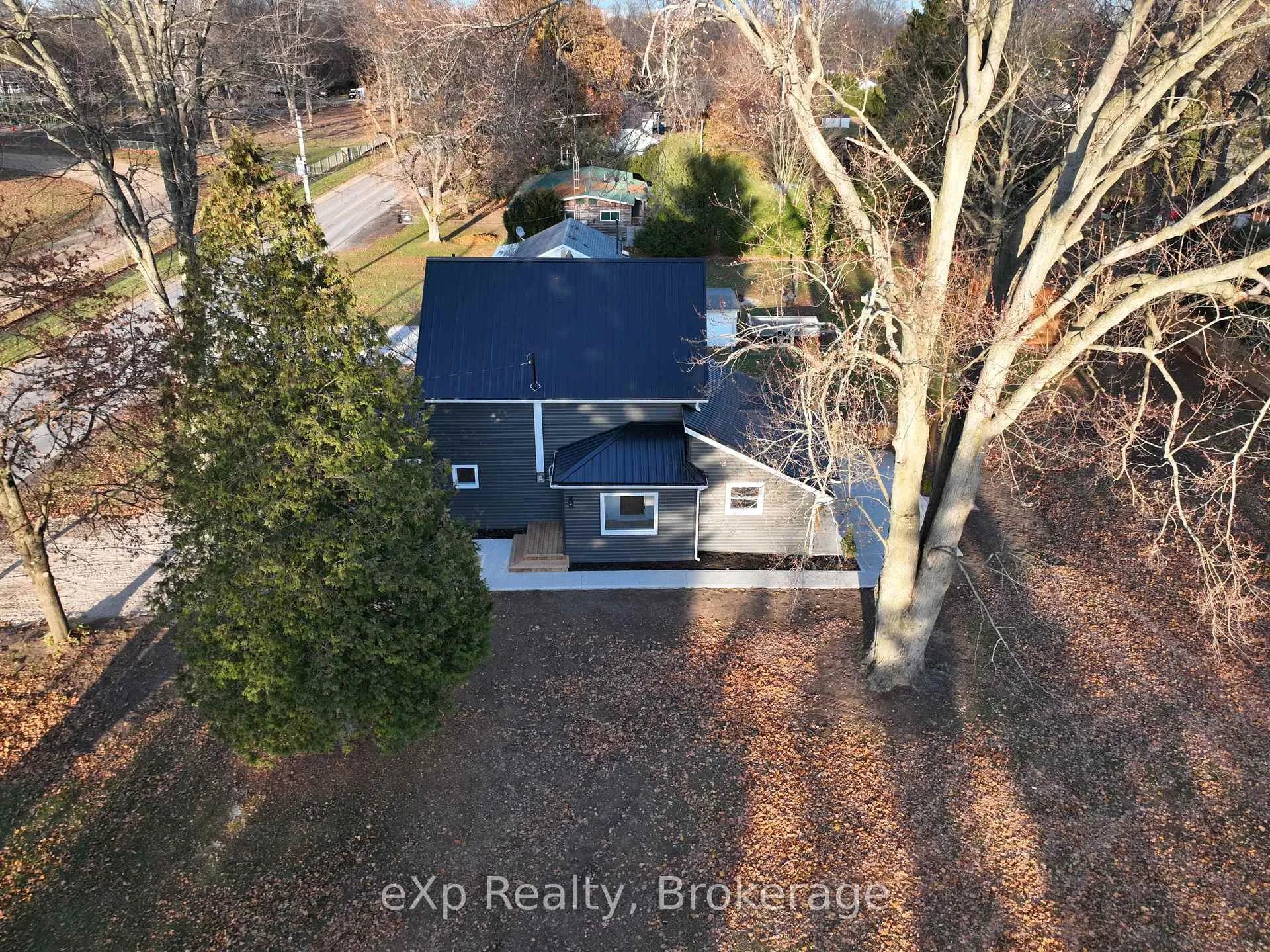 Photo 50 of 385 Elm Street W, Chatham-Kent, Bothwell — HOMEH