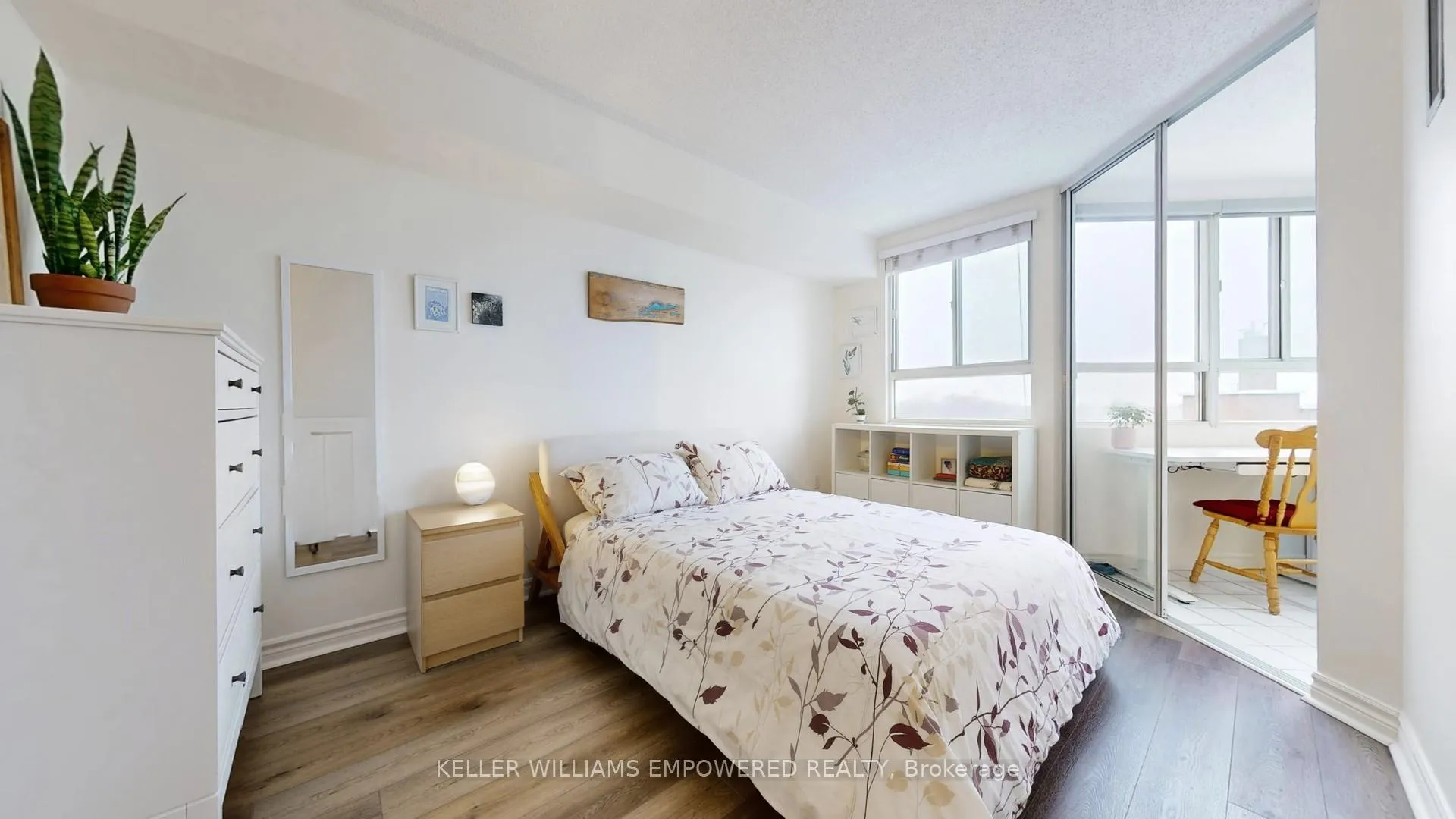 Photo 11 of Unit 1403, 4 Park Vista Crescent, Toronto, O'Connor-Parkview — HOMEH
