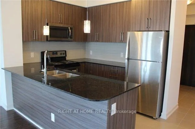Photo 9 of Unit 1407, 840 Queens Plate Drive, Etobicoke, West Humber-Clairville — HOMEH