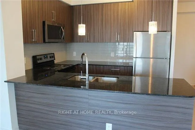 Photo 10 of Unit 1407, 840 Queens Plate Drive, Etobicoke, West Humber-Clairville — HOMEH