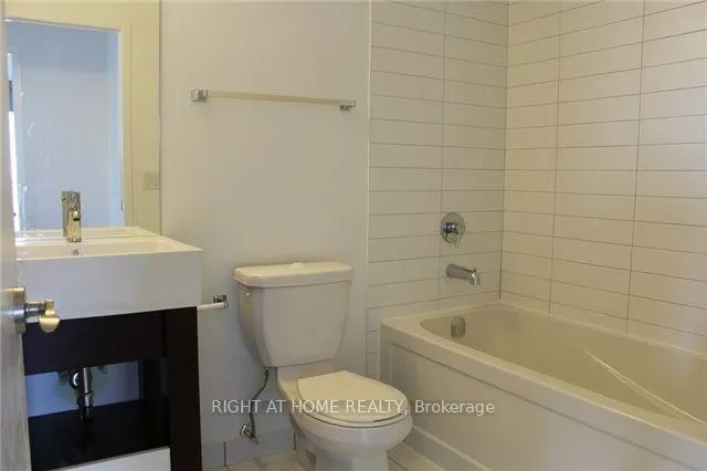 Photo 19 of Unit 1407, 840 Queens Plate Drive, Etobicoke, West Humber-Clairville — HOMEH