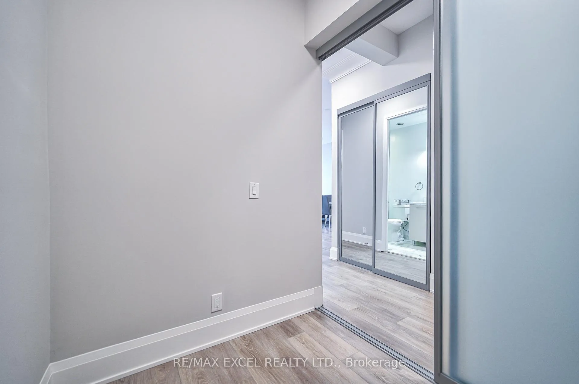 Photo 11 of Unit 3807, 12 Gandhi Lane, Markham, Commerce Valley — HOMEH