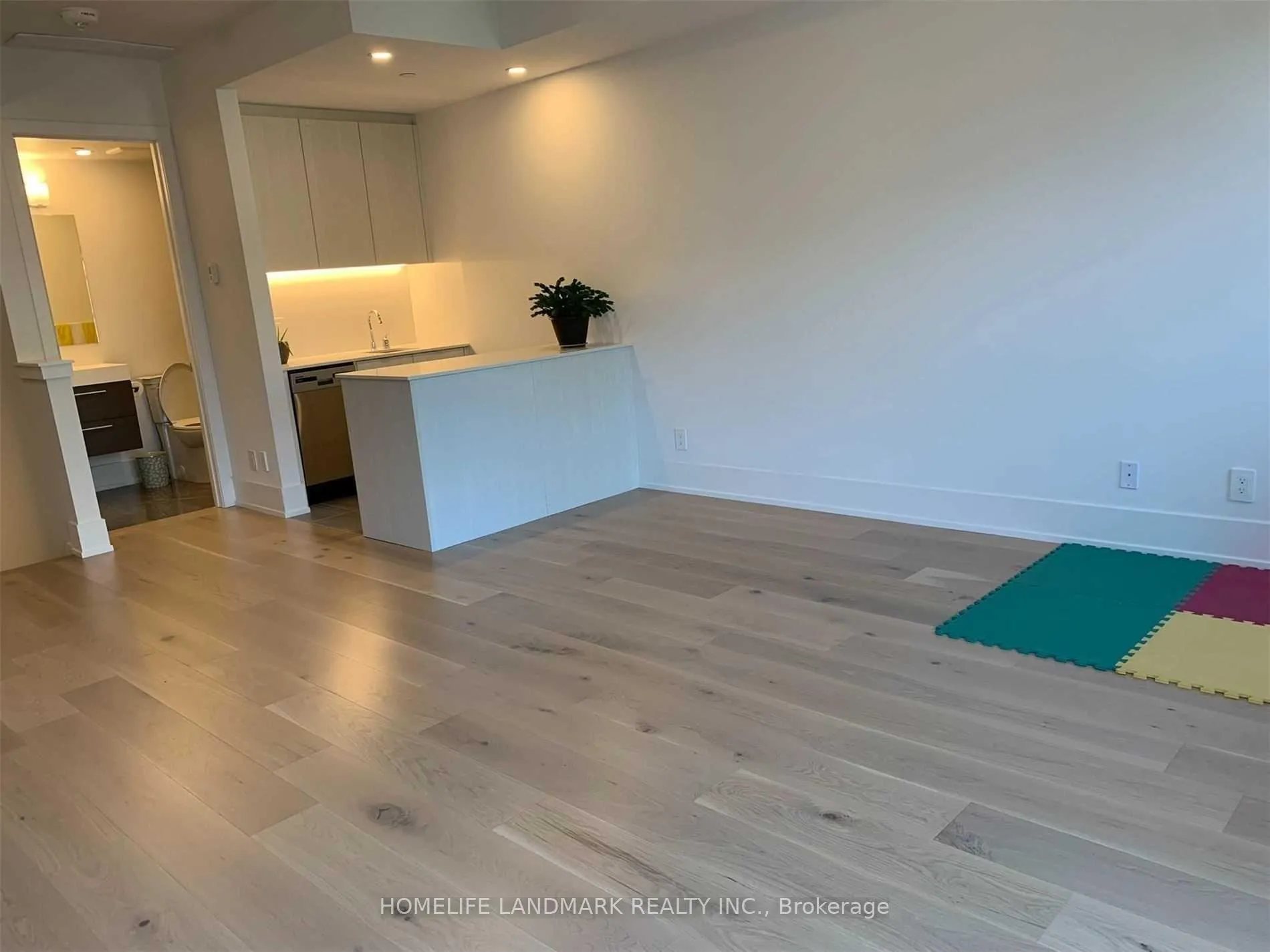 Photo 12 of Unit Th #5, 165 Pears Avenue, Toronto, The Annex — HOMEH