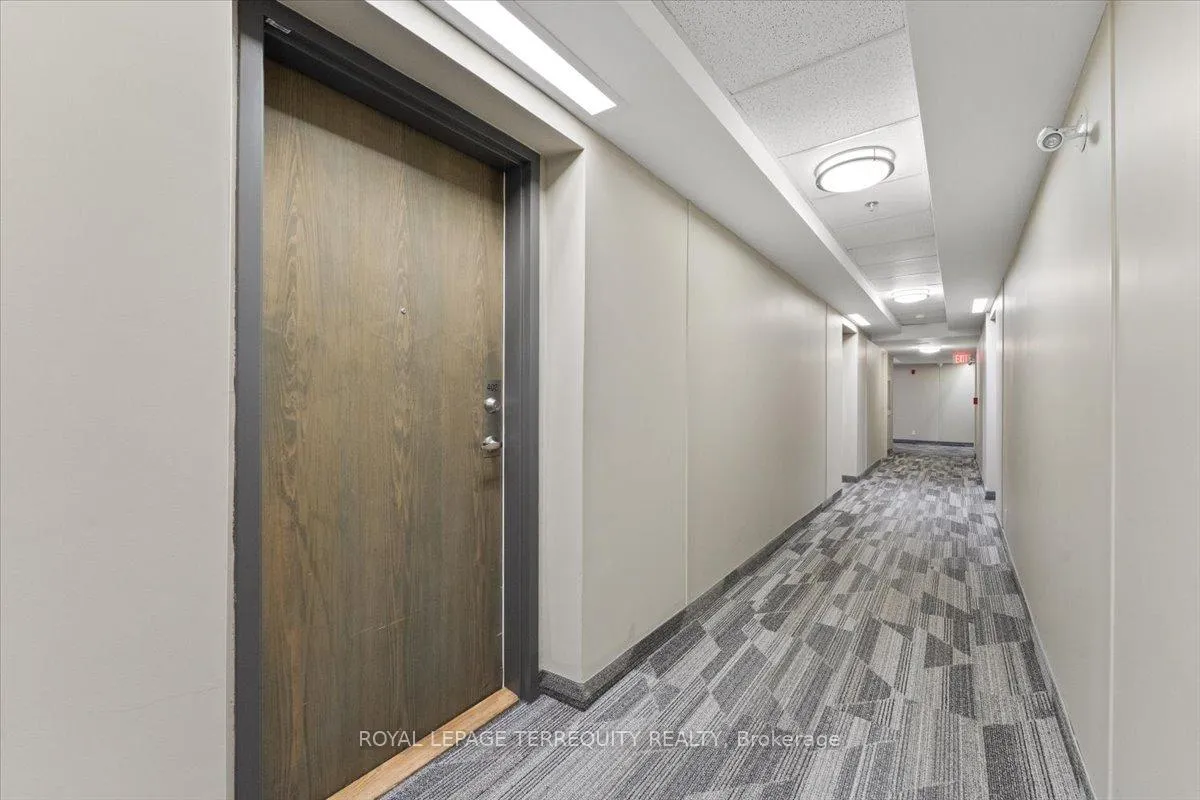 Photo 6 of Unit 402, 3070 Rotary Way, Burlington, Alton — HOMEH