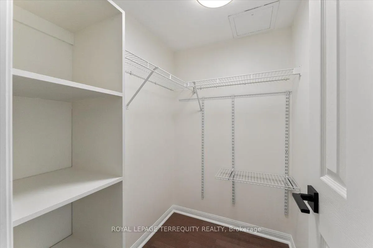 Photo 23 of Unit 402, 3070 Rotary Way, Burlington, Alton — HOMEH