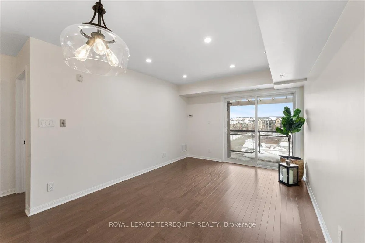 Photo 26 of Unit 402, 3070 Rotary Way, Burlington, Alton — HOMEH