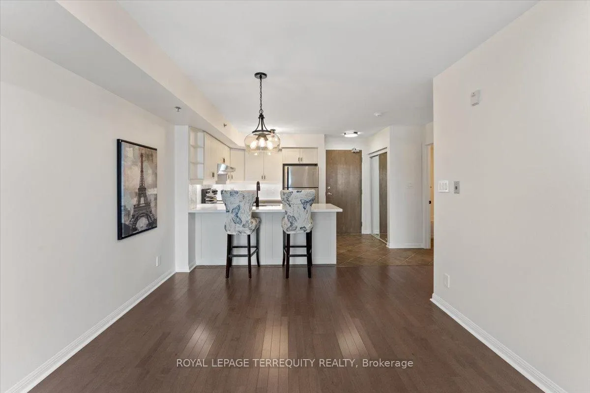 Photo 31 of Unit 402, 3070 Rotary Way, Burlington, Alton — HOMEH