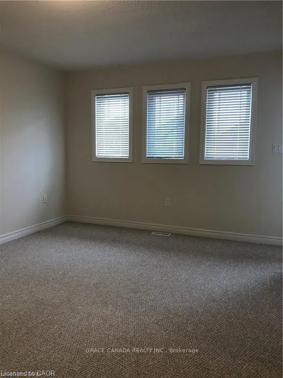 Photo 9 of 84 Cittadella Boulevard, Hamilton, Hannon — HOMEH