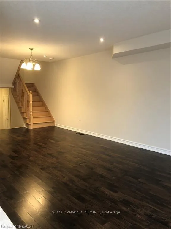 Photo 10 of 84 Cittadella Boulevard, Hamilton, Hannon — HOMEH