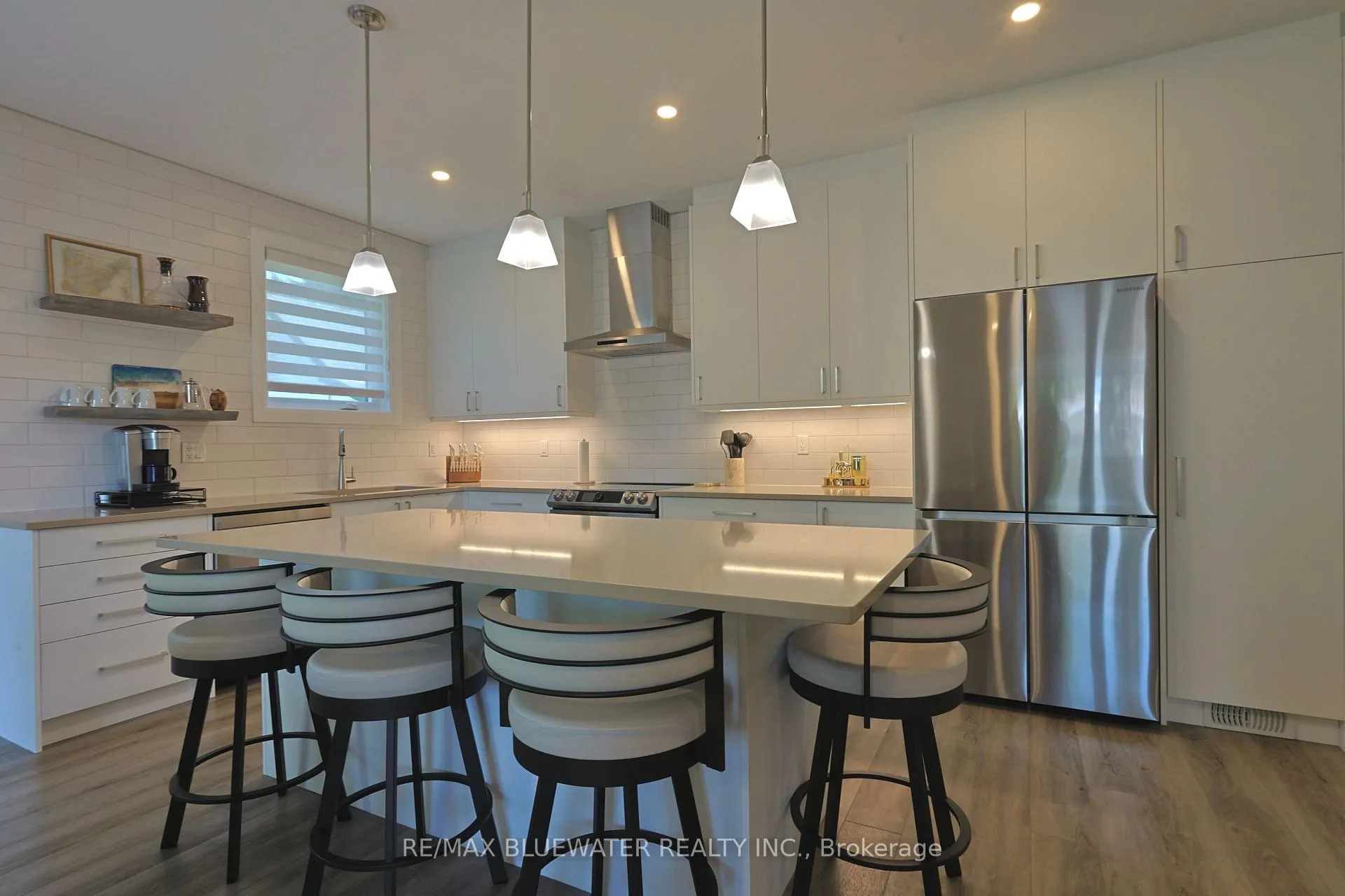 Photo 12 of 190 Broad Street, North Middlesex, Parkhill — HOMEH
