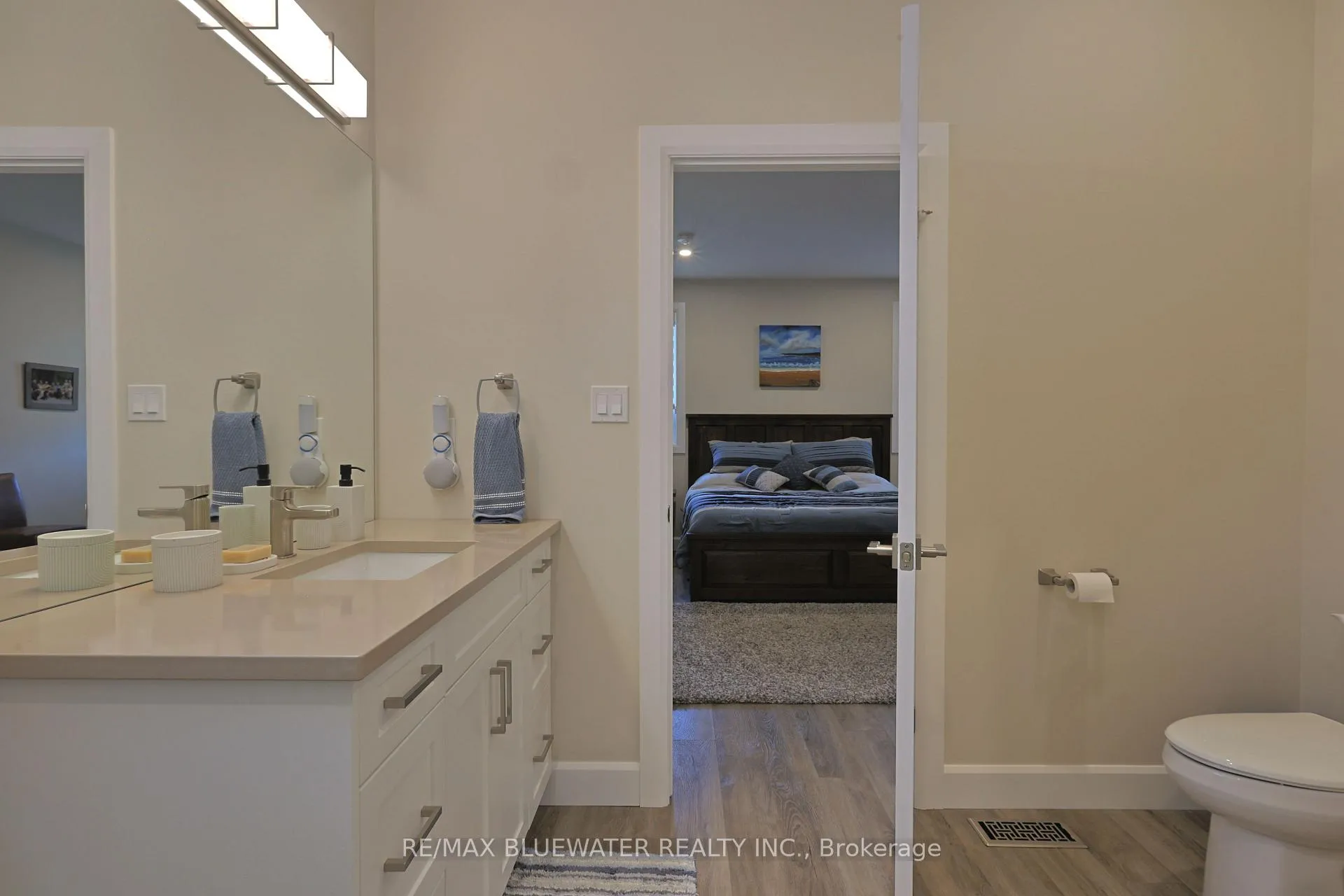 Photo 25 of 190 Broad Street, North Middlesex, Parkhill — HOMEH