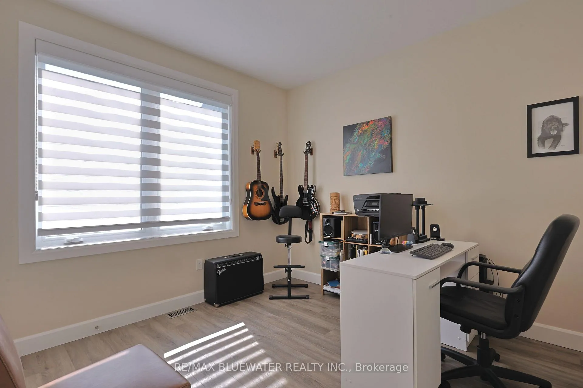 Photo 27 of 190 Broad Street, North Middlesex, Parkhill — HOMEH
