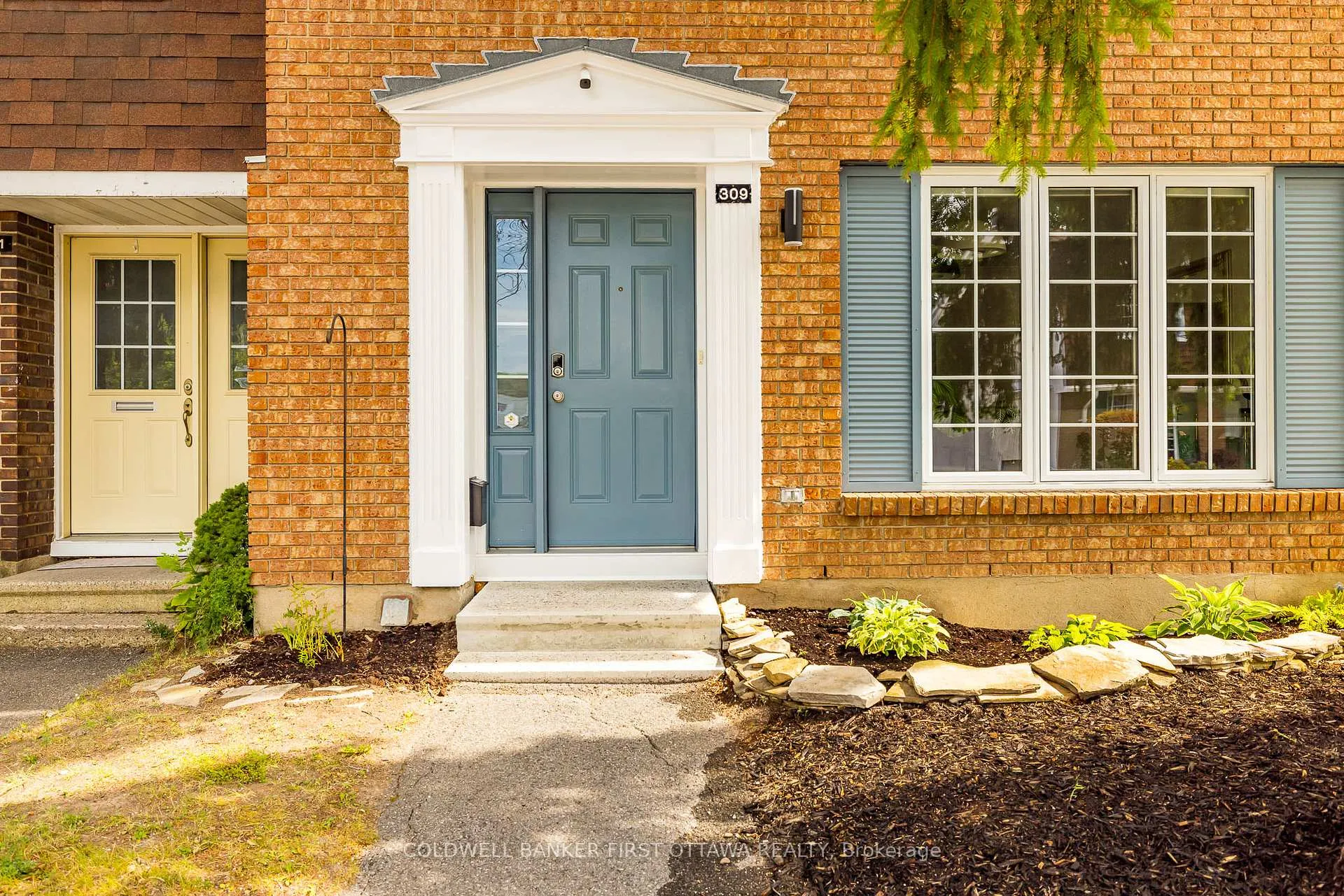 Photo 3 of 309 Kintyre Private, Ottawa, Carleton Square — HOMEH