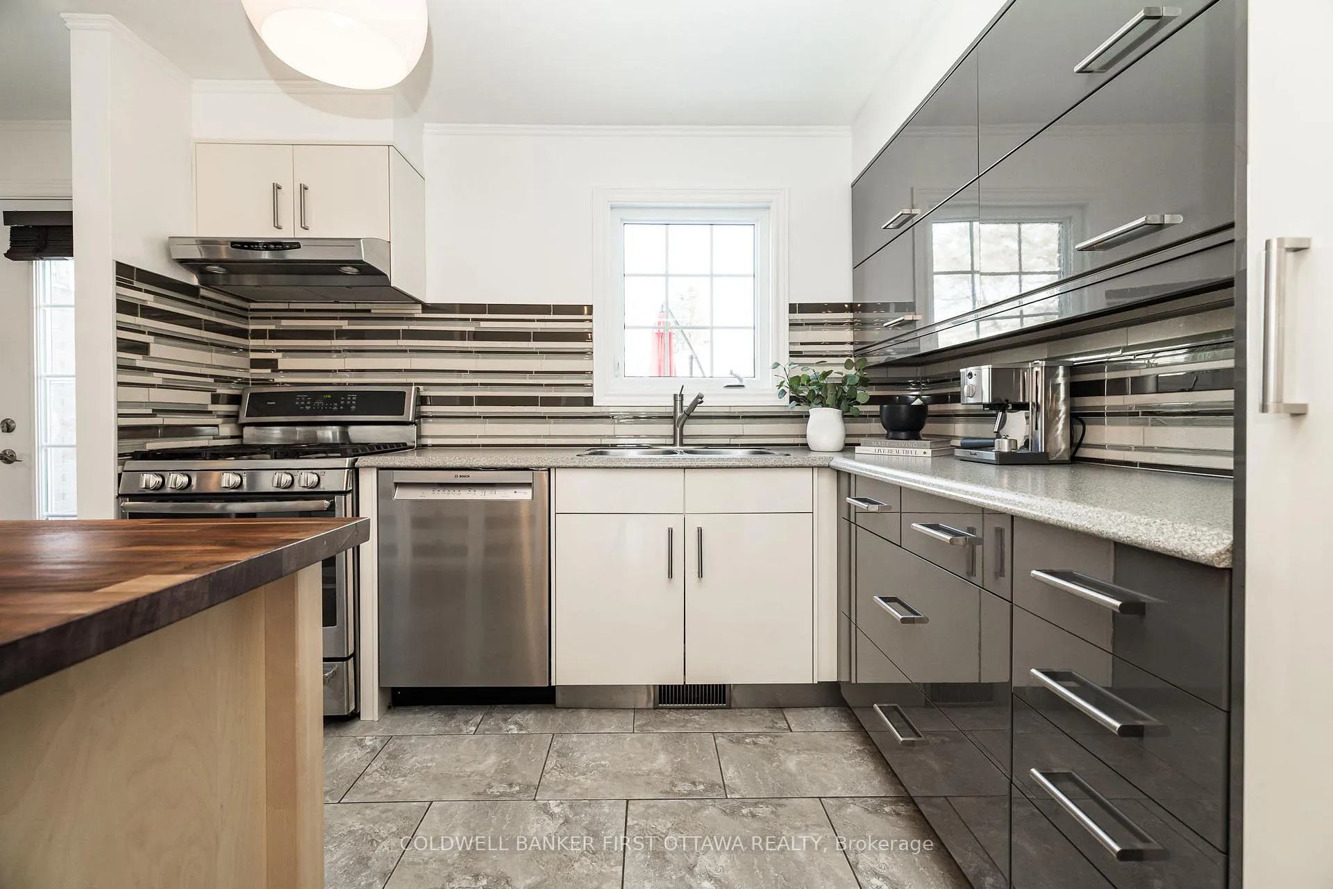 Photo 12 of 309 Kintyre Private, Ottawa, Carleton Square — HOMEH