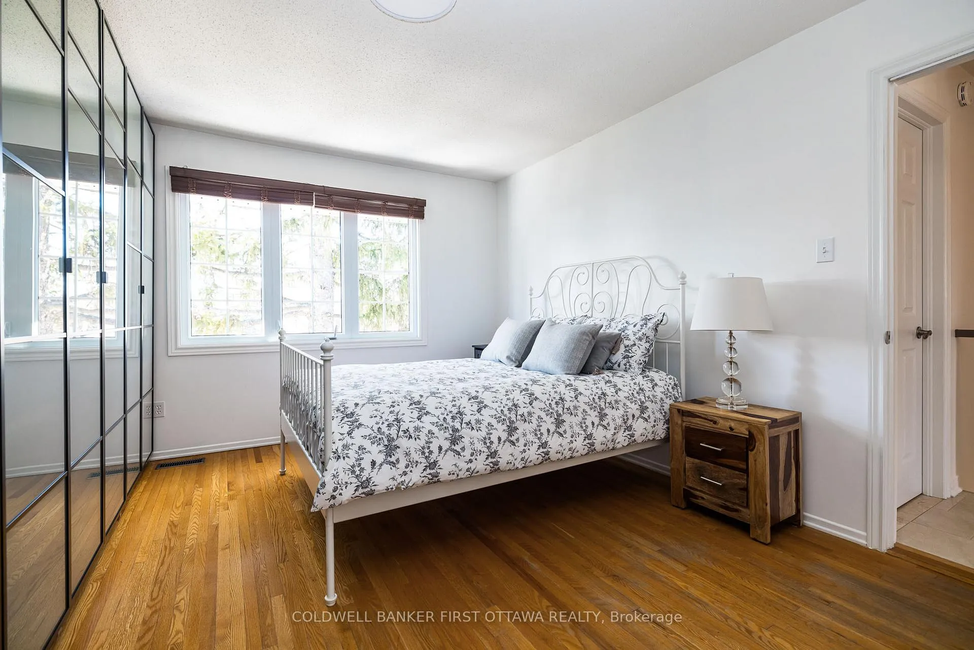 Photo 20 of 309 Kintyre Private, Ottawa, Carleton Square — HOMEH