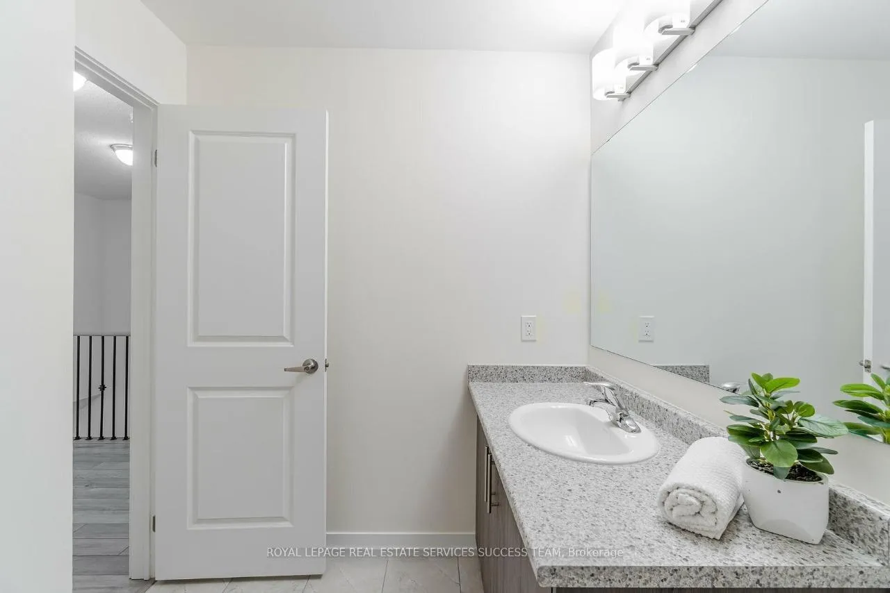 Photo 20 of 1496 Rose Way, Milton, Cobban — HOMEH